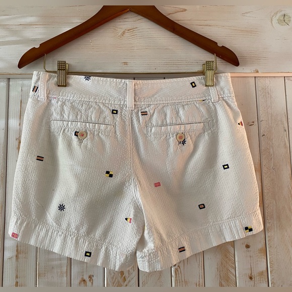 Lilly Pulitzer white nautical print shorts. Size 2 - Picture 2 of 3